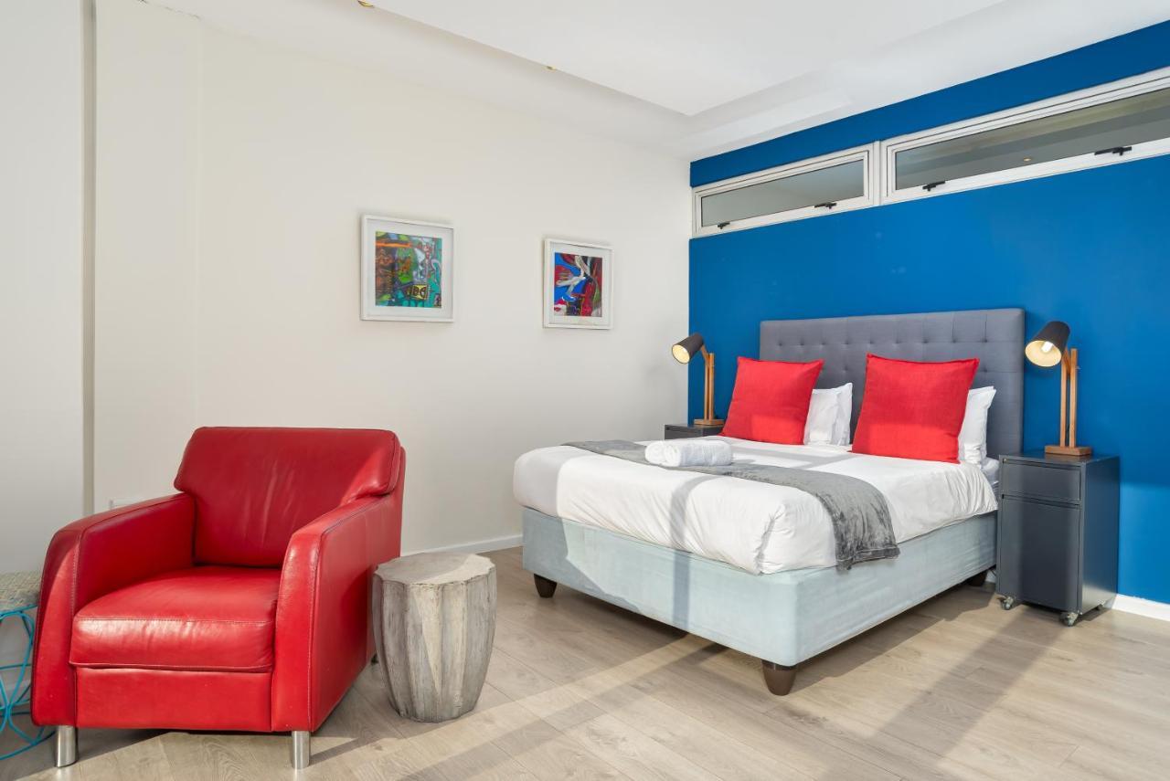 Four Seasons Apartments Кейптаун Екстериор снимка