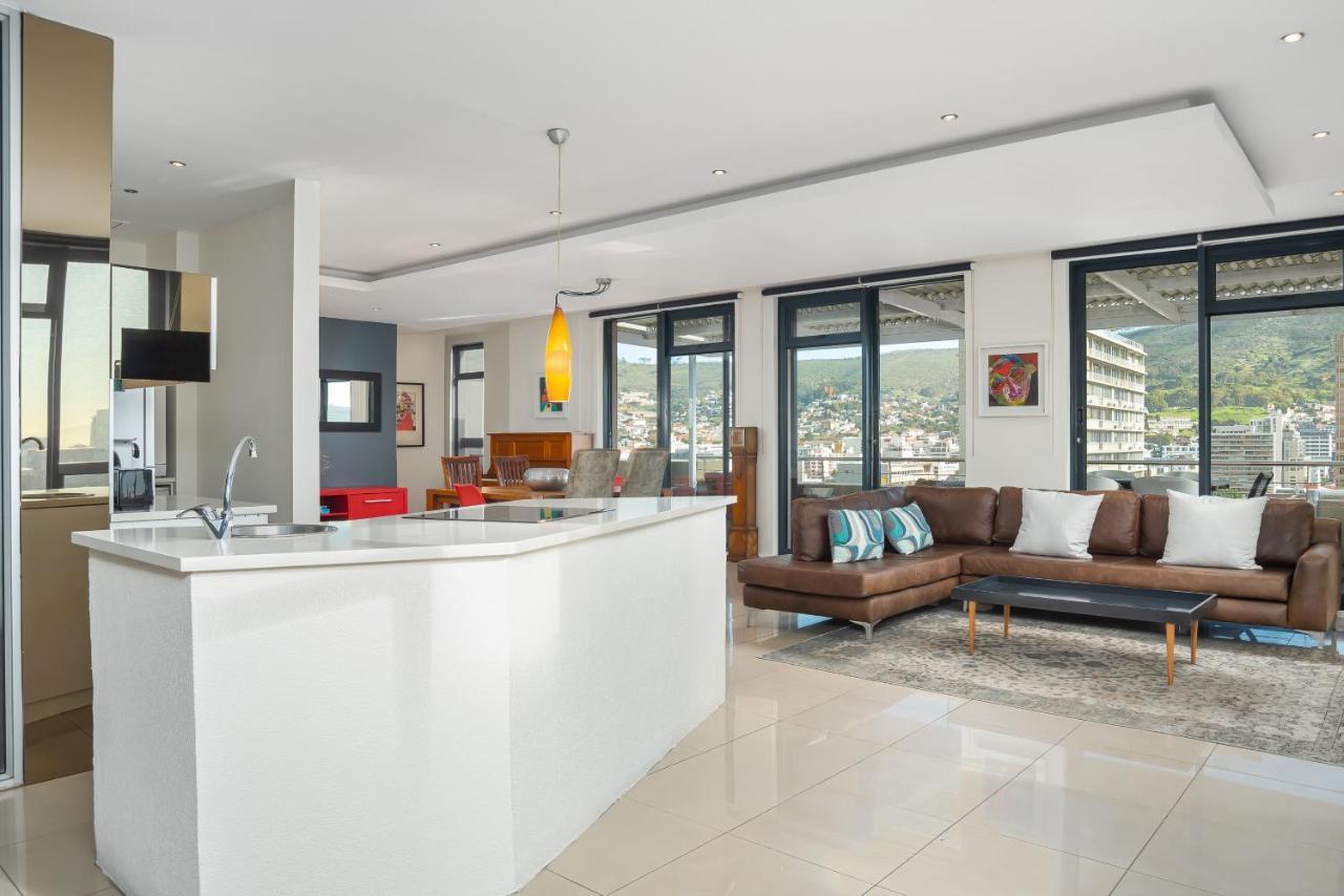 Four Seasons Apartments Кейптаун Екстериор снимка